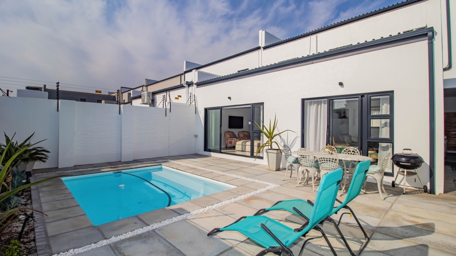 4 Bedroom Property for Sale in Sandown Western Cape